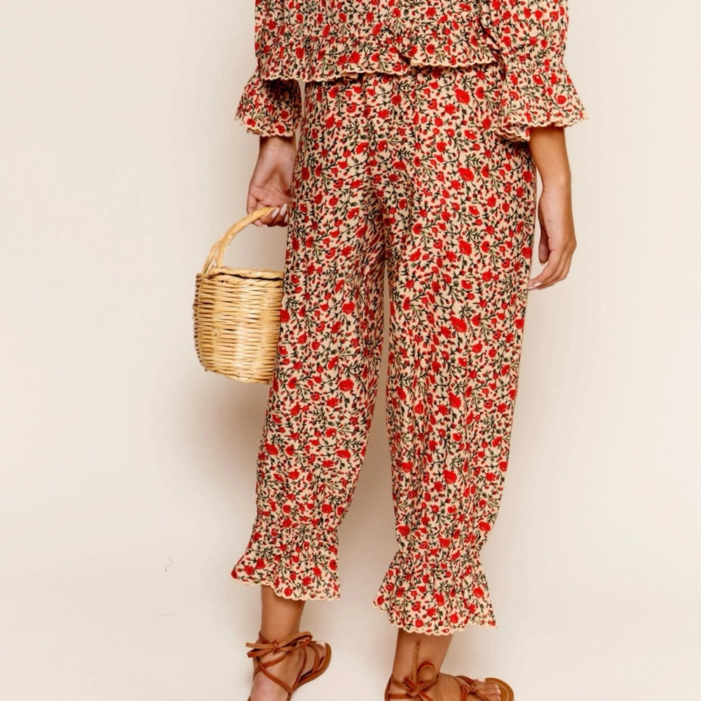 RIXO Bobbie Cotton Co-ord Ditsy Trail Cream Red Floral Ruffle Elastic Waist Pant - Picture 3 of 8